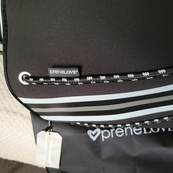 Brand new PRENELOVE large naprene tote and make up bag. 12x15x9 - Picture 3 of 10
